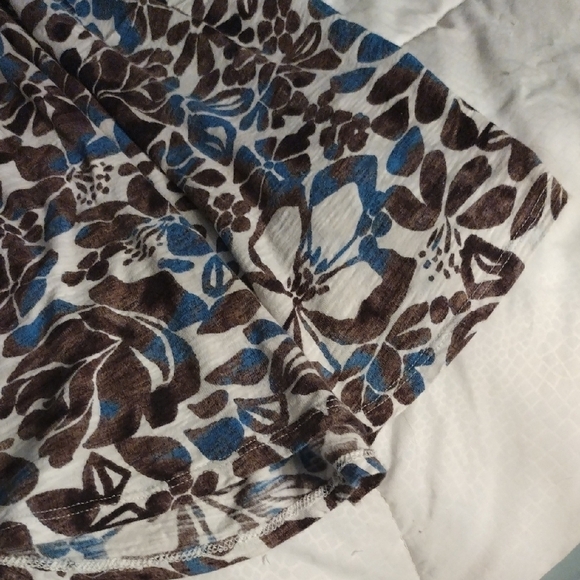 Floral Blue and Brown Women's Top - Picture 6 of 7